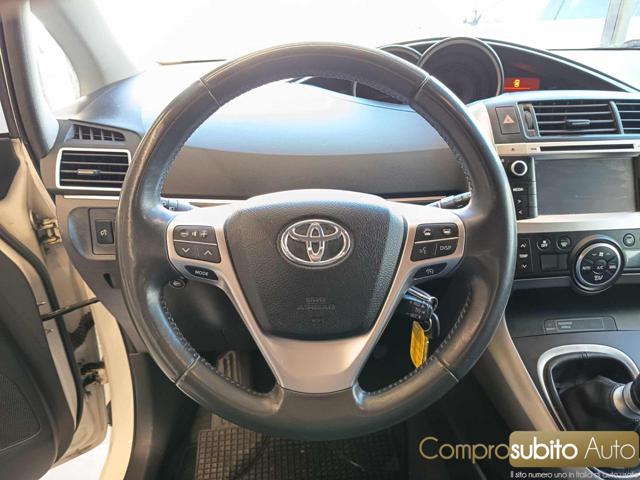 TOYOTA Verso usata, con Specchietti laterali elettrici