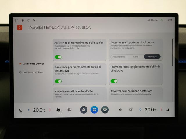 LYNK & CO 02 usata, con Volante multifunzione