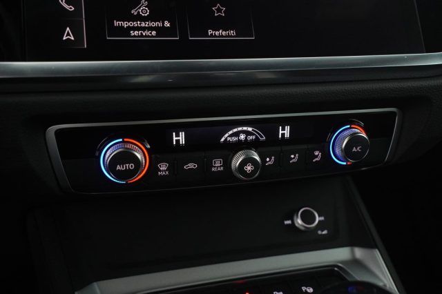 AUDI Q3 usata 11