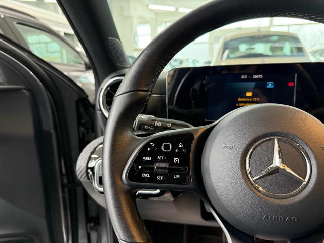 MERCEDES-BENZ A 180 usata, con Sensori di parcheggio anteriori
