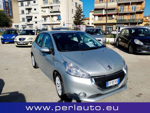 PEUGEOT 208 usata, con Airbag