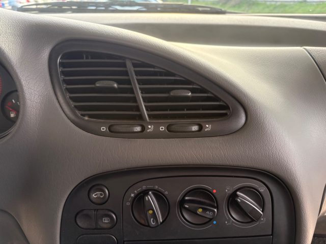 SEAT Alhambra usata, con Specchietti laterali elettrici