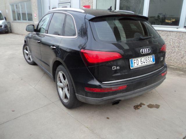 AUDI Q5 usata, con Alzacristalli elettrici