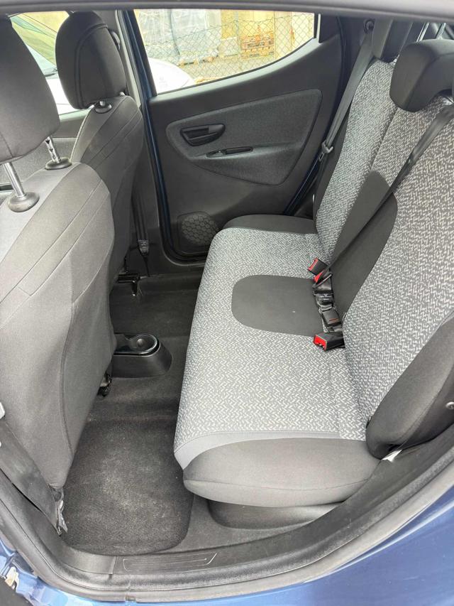 LANCIA Ypsilon usata, con Fendinebbia