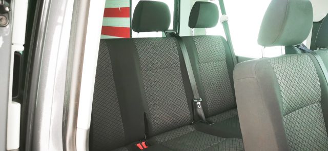VOLKSWAGEN Caravelle usata, con Vivavoce