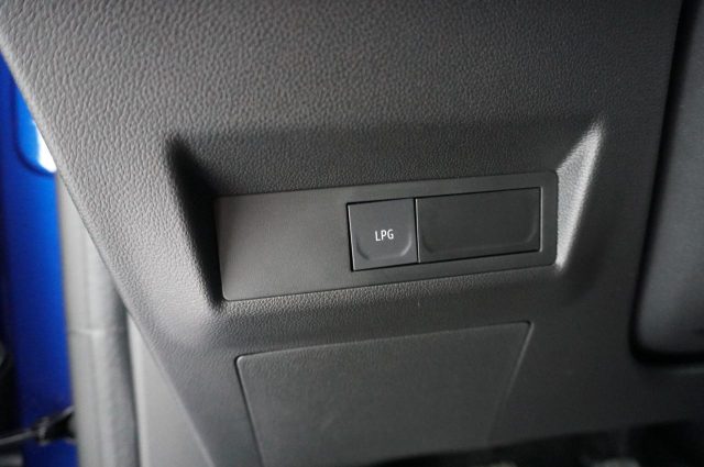 RENAULT Captur usata, con Luci diurne LED