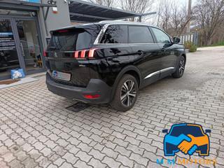 PEUGEOT 5008 usata, con Airbag Passeggero