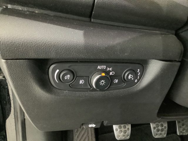 OPEL Insignia usata, con Bluetooth