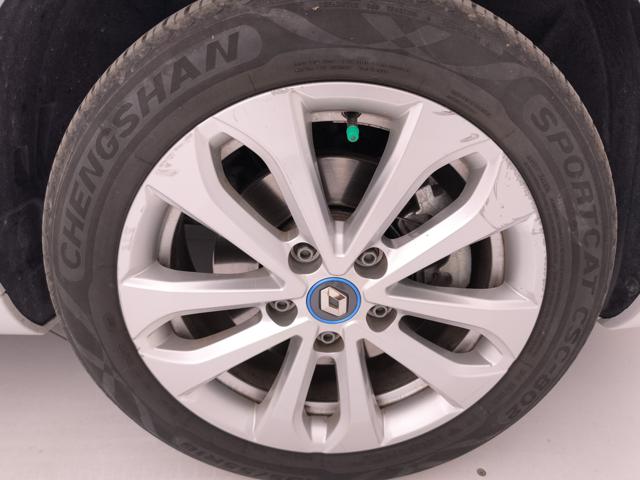 RENAULT ZOE usata, con Autoradio digitale
