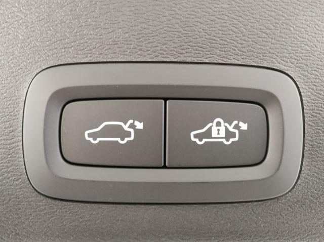 VOLVO XC40 usata, con Sensori di parcheggio anteriori