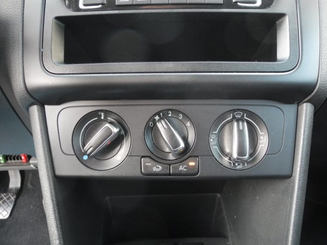 VOLKSWAGEN Polo usata, con Sensori di parcheggio posteriori