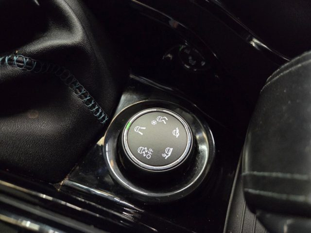 PEUGEOT 2008 usata 13