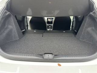 TOYOTA Yaris usata, con Park Distance Control