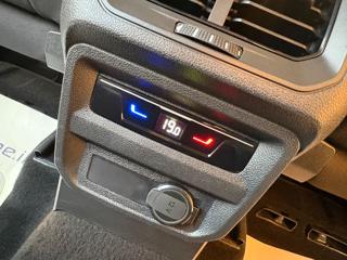VOLKSWAGEN Tiguan usata, con Leve al volante