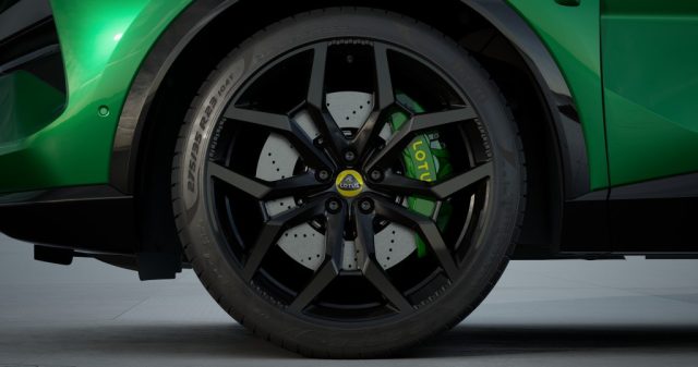 LOTUS Eletre usata, con Cerchi in lega