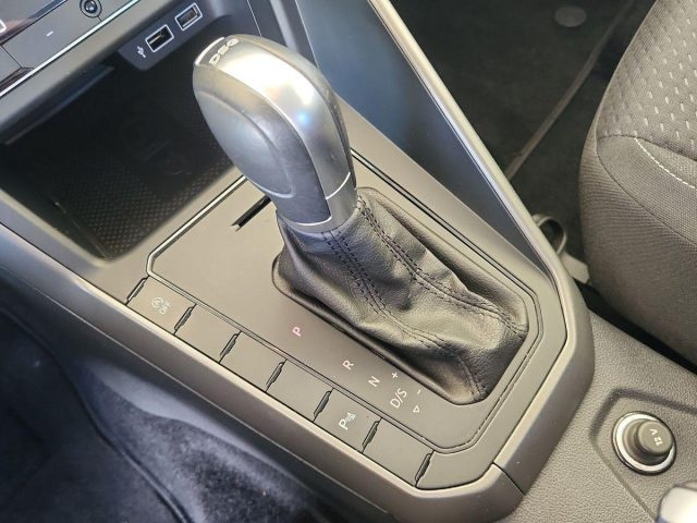 VOLKSWAGEN Polo usata, con Sedile posteriore sdoppiato