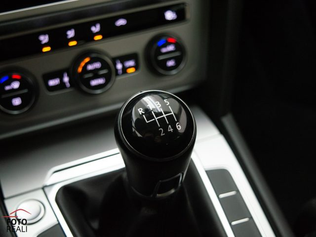 VOLKSWAGEN Passat Variant usata 30