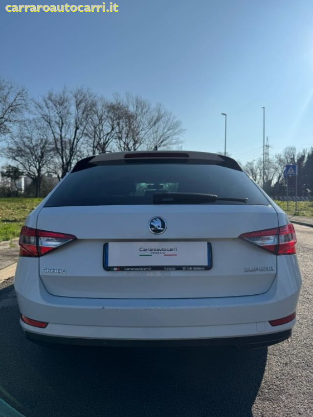 SKODA Superb usata, con Autoradio