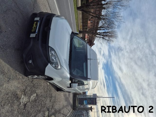 FIAT Doblo usata, con Autoradio