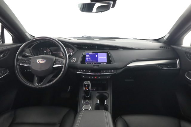 CADILLAC XT4 usata 10