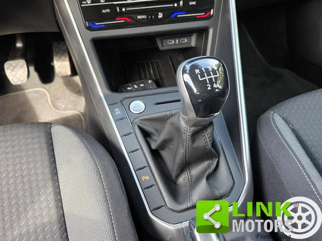 VOLKSWAGEN Taigo usata, con Touch screen