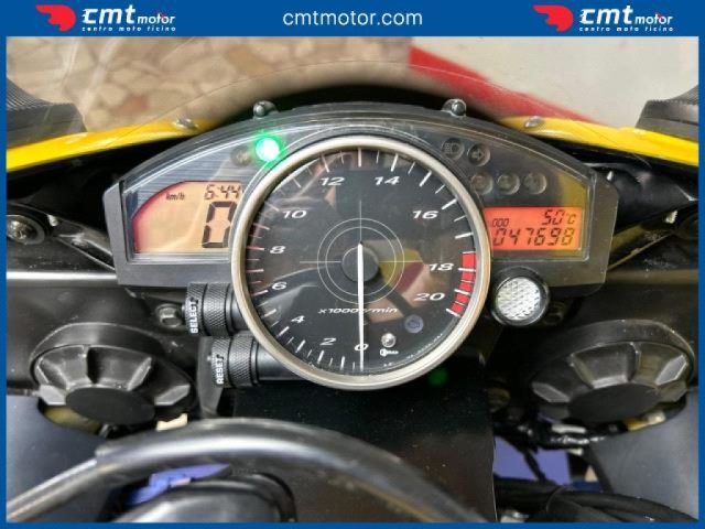 YAMAHA YZF R6 usata 4