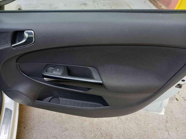 OPEL Corsa usata 18