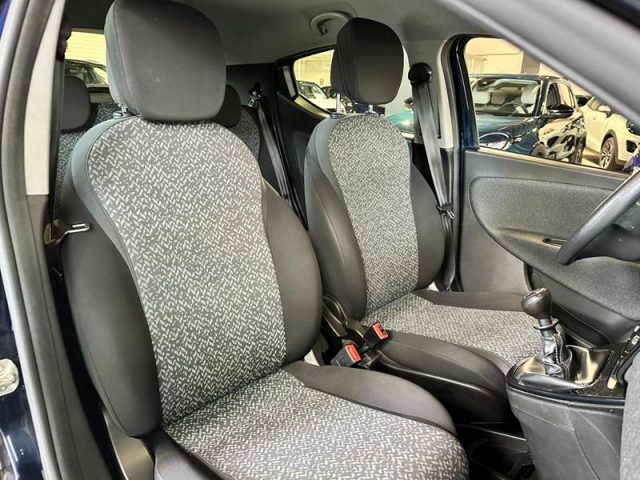 LANCIA Ypsilon usata, con Volante in pelle