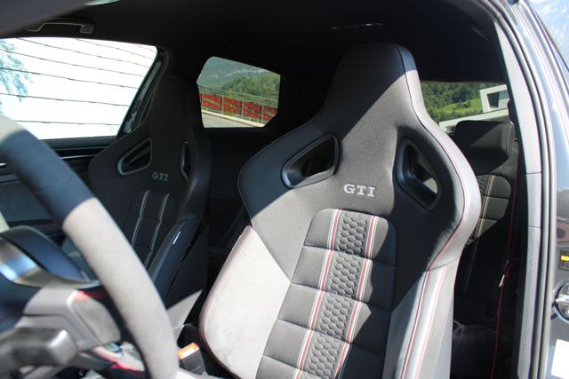 VOLKSWAGEN Golf GTI usata, con Controllo automatico clima