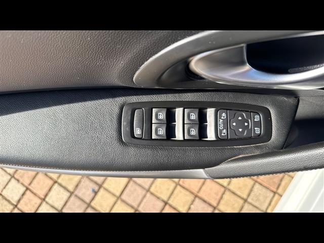 RENAULT Kadjar usata, con Specchietti laterali elettrici