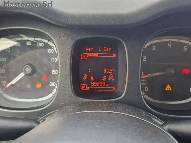 FIAT Panda usata, con USB