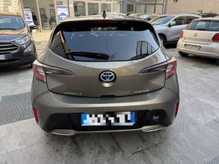 TOYOTA Corolla usata, con Autoradio