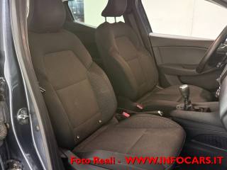 RENAULT Clio usata, con Autoradio