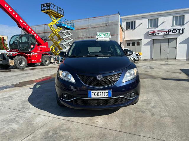 LANCIA Ypsilon usata, con Airbag