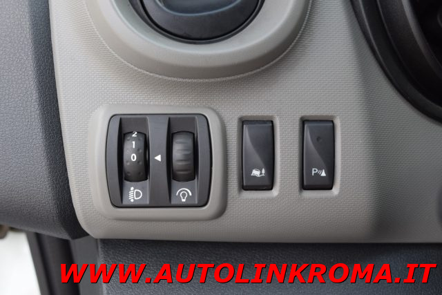 RENAULT Trafic usata, con USB