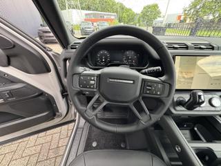 LAND ROVER Defender usata, con Airbag