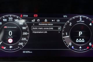 LAND ROVER Range Rover Velar usata, con Riconoscimento dei segnali stradali