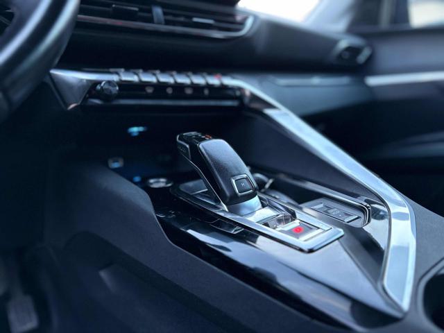 PEUGEOT 3008 usata, con Climatizzatore