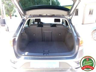 VOLKSWAGEN T-Roc usata, con MP3