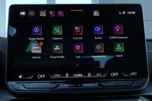 CUPRA Leon usata, con Leve al volante