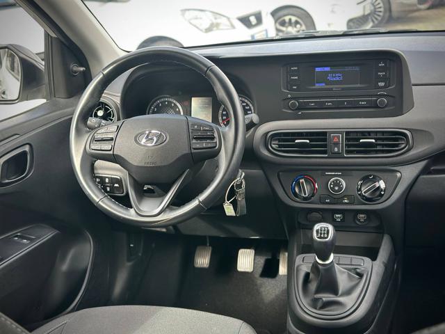 HYUNDAI i10 usata 17