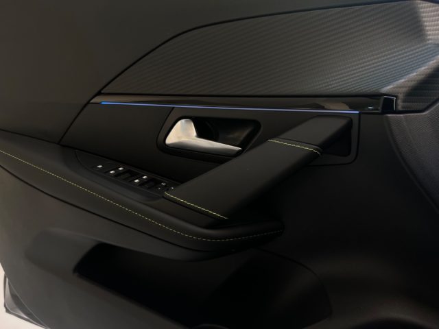 PEUGEOT 208 usata, con Touch screen