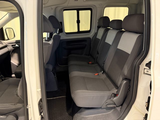 VOLKSWAGEN Caddy usata, con Autoradio