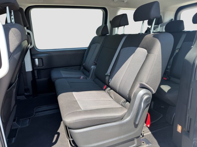 HYUNDAI Staria usata 10