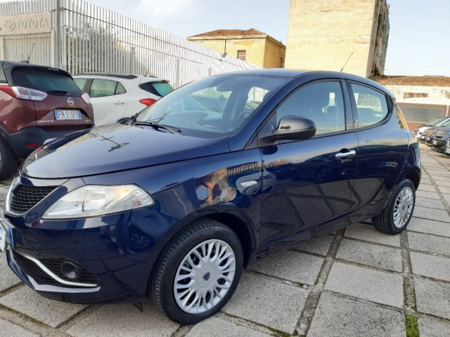LANCIA Ypsilon usata, con Airbag