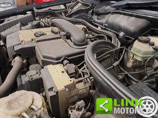 MERCEDES-BENZ E 200 usata 38