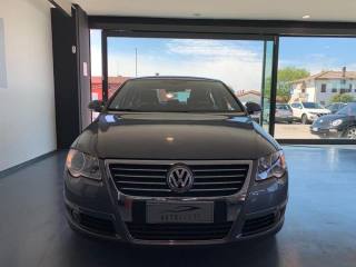 VOLKSWAGEN Passat usata, con Airbag laterali