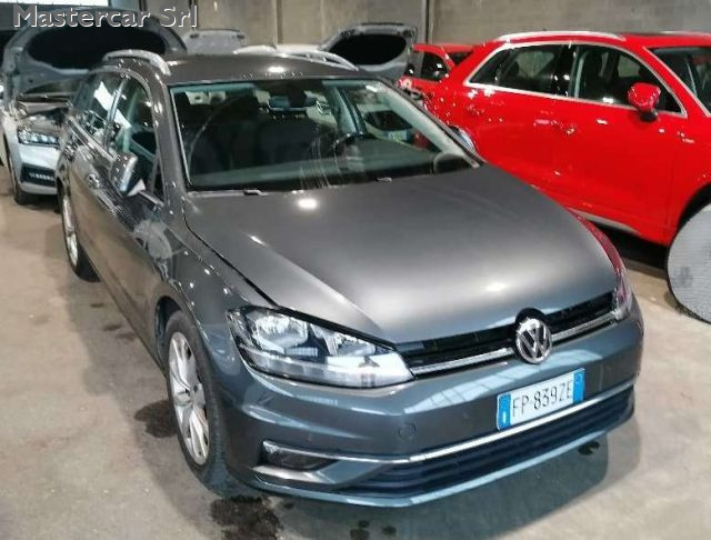 VOLKSWAGEN Golf Variant usata, con Alzacristalli elettrici