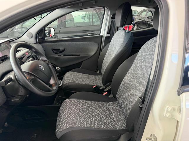 LANCIA Ypsilon usata, con Sedile posteriore sdoppiato