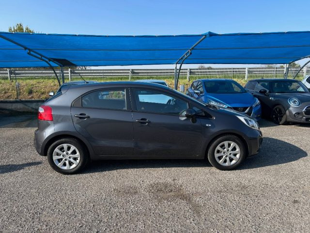 KIA Rio usata, con Airbag laterali